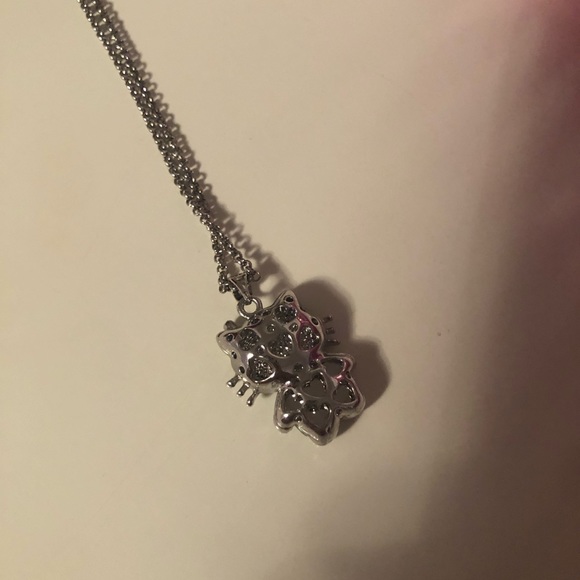 Hello kitty necklace - Picture 7 of 7